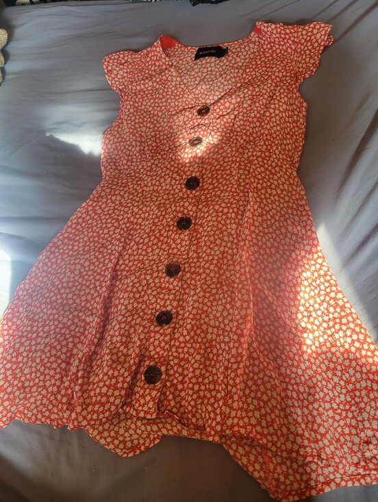 Madewell Dresses & Skirts - Red and White Floral Button-Front Dress